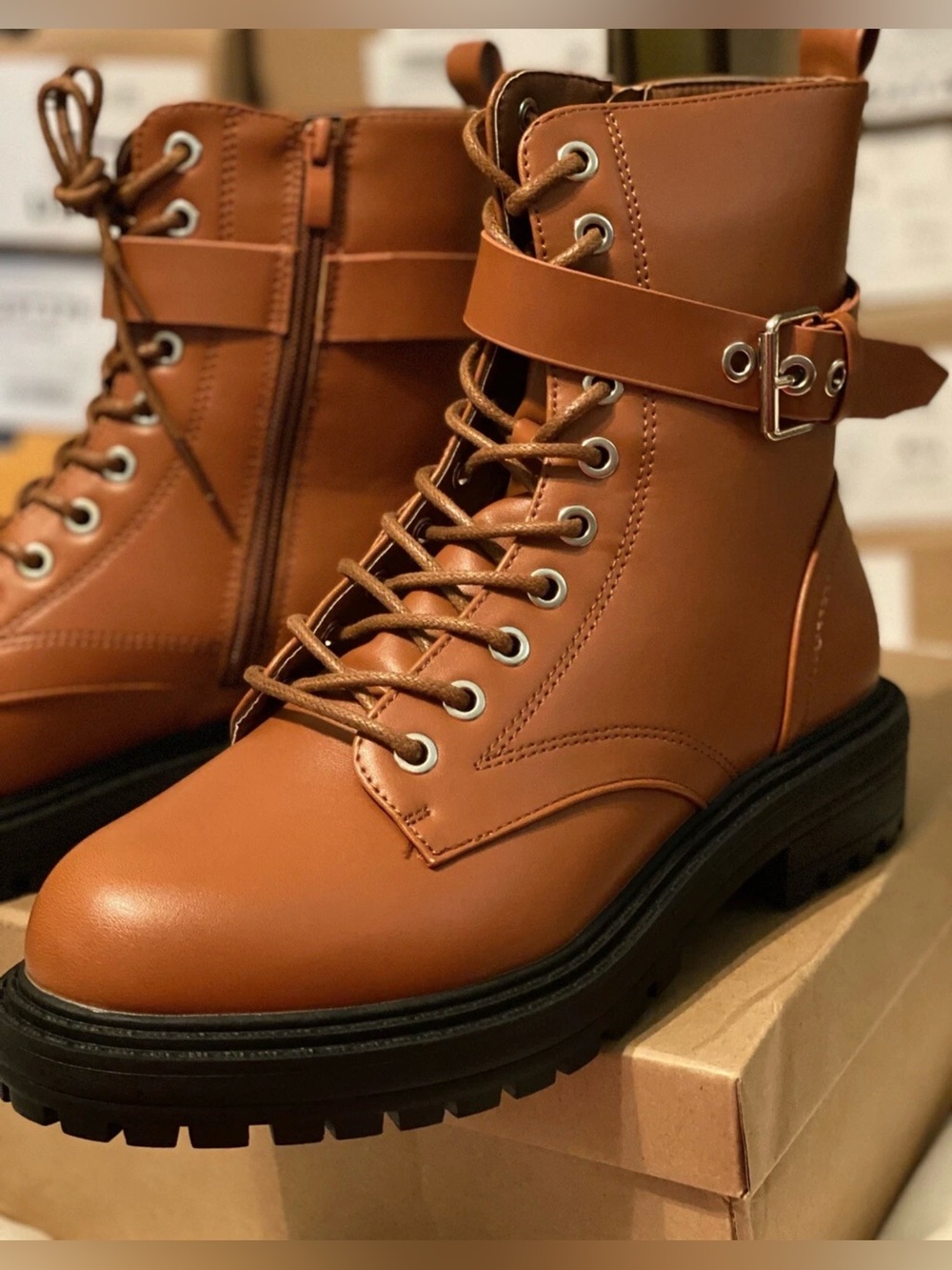 Women’s Tan/Brown Lace-Up Zipper Buckle Combat Boots Size 8 NIB